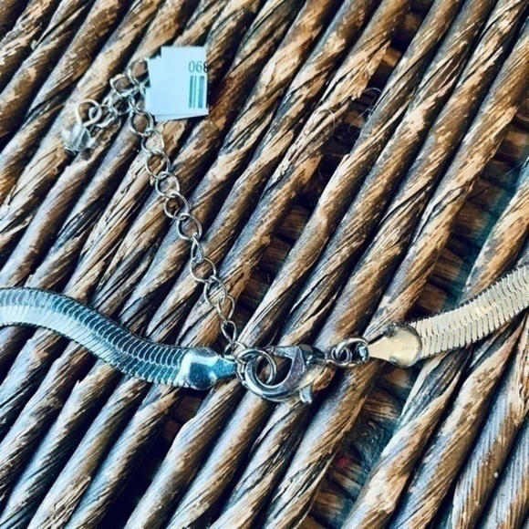 ✨💛 Silver Tone High Shine Flat Pattern Chain ✨✨ - Picture 7 of 7